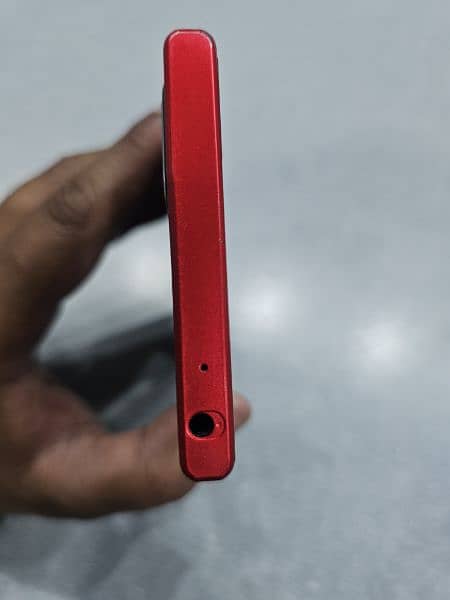 BlacBerry Key 2 LE Red Edition 1