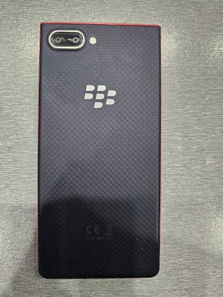 BlacBerry Key 2 LE Red Edition 2