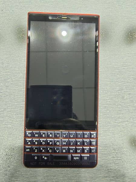 BlacBerry Key 2 LE Red Edition 3