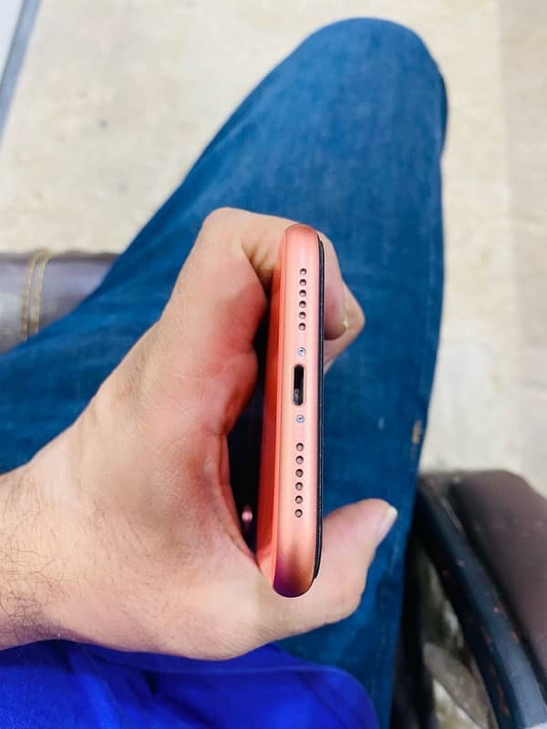 Iphone xr 64gb jv peech colour 1