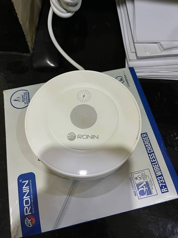 Ronin R-733 Wireless Charger 5