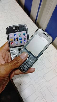 Nokia E52 &E72