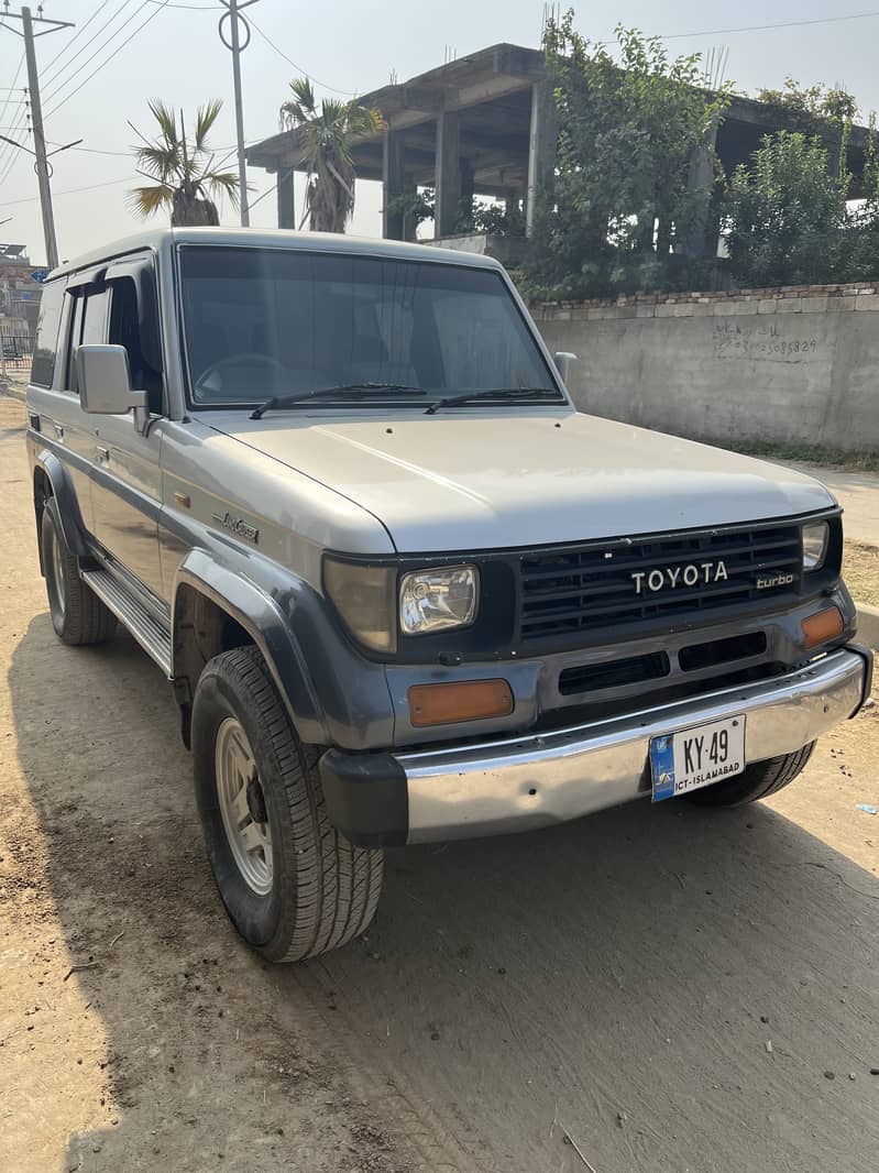 Toyota Land Cruiser 1992 Prado 1