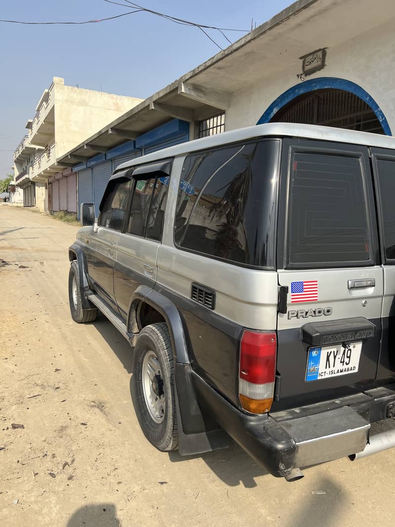 Toyota Land Cruiser 1992 Prado 6