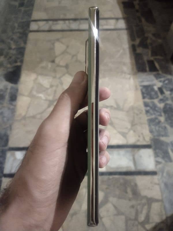 Tecno Spark 20 Pro Plus 3