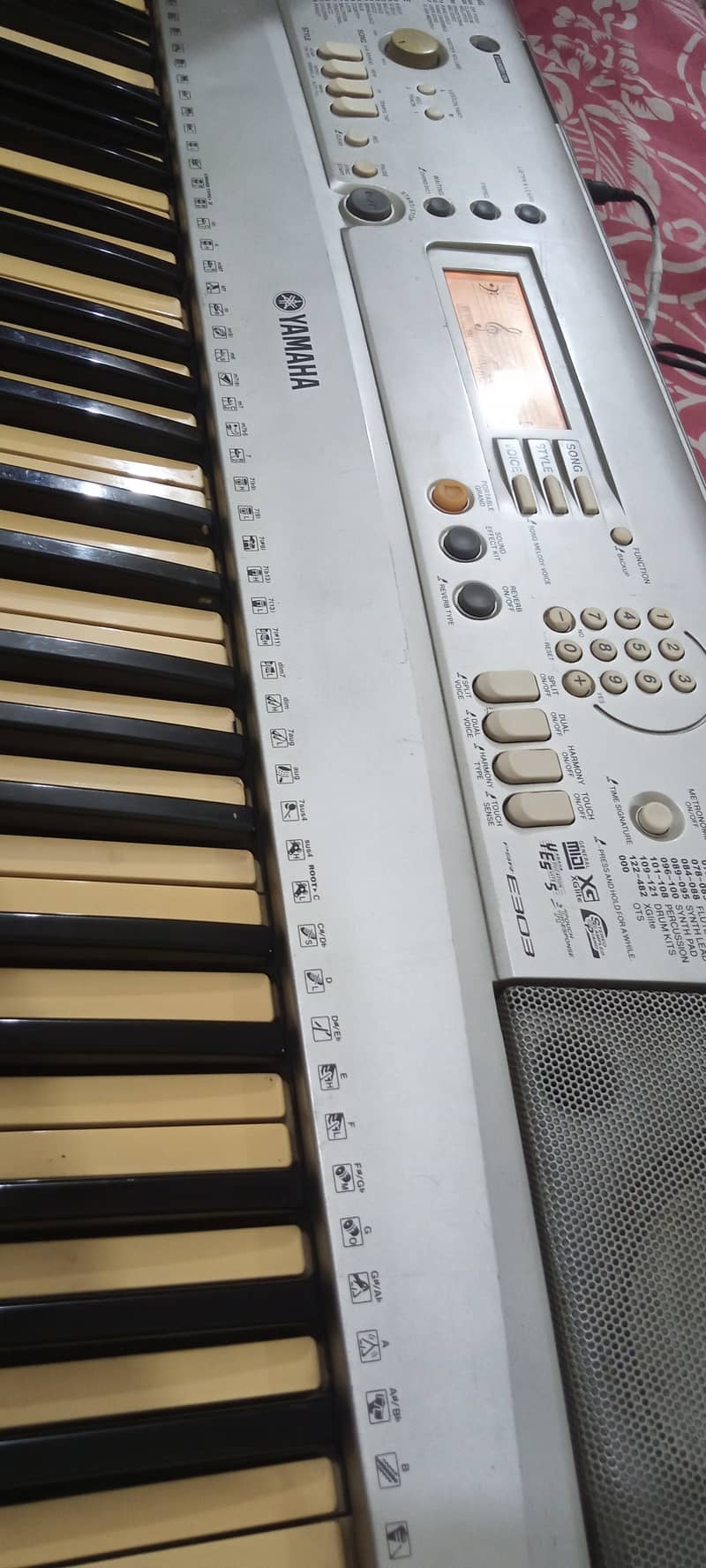 Yamaha PSR E 303 Professional Piano Yamaha Keyboard Casio Roland Korg 0