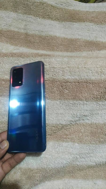 Oppo F19.10 by 10 condition. in displace fingerprint 4