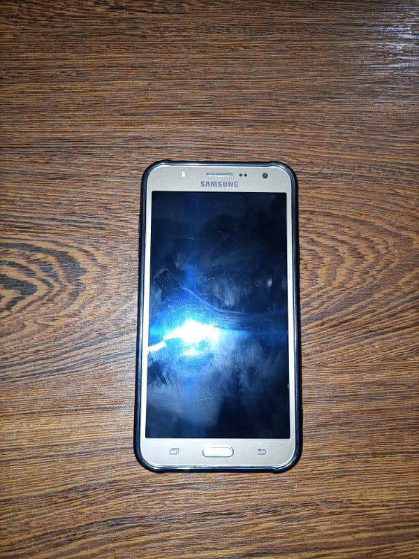 Samsung Galaxy J7 prime 0