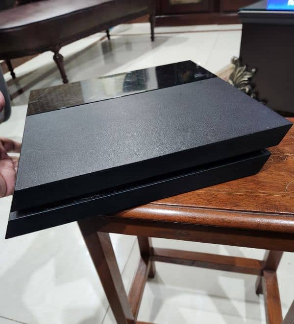 PS4 fat, excellent condition 2