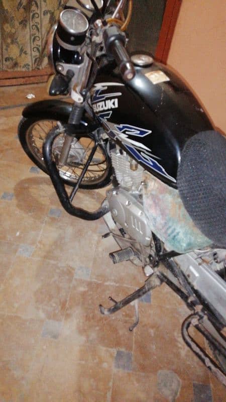 Suzuki 150 2006 model 3