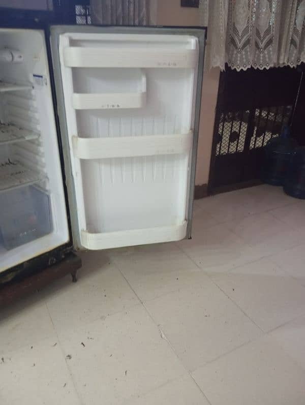 refrigerator 7