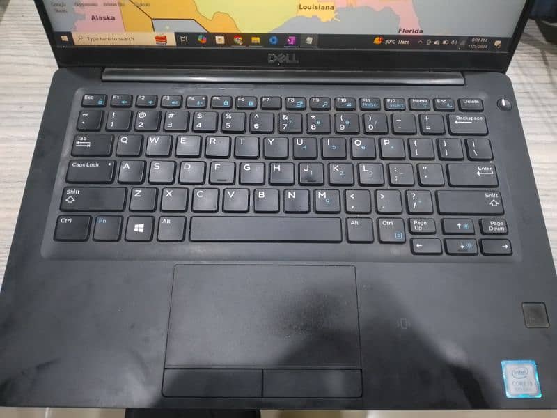 Dell Latitude 7390 1