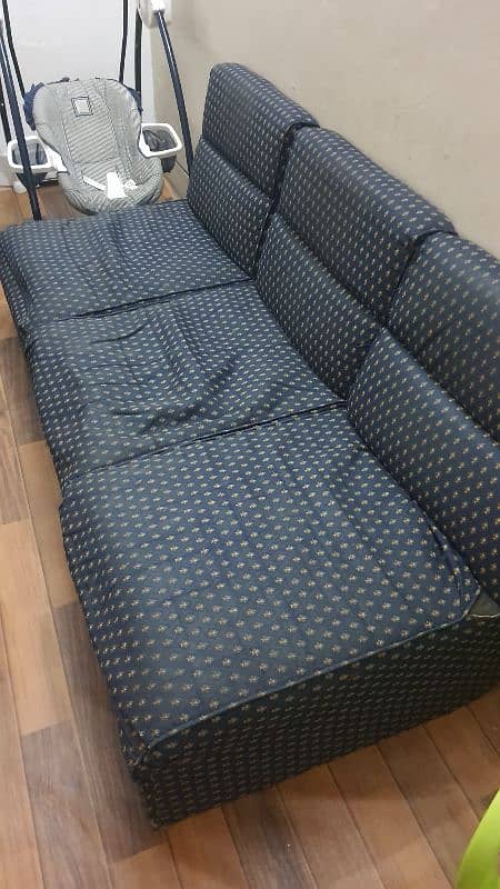 5 seats sofa 2