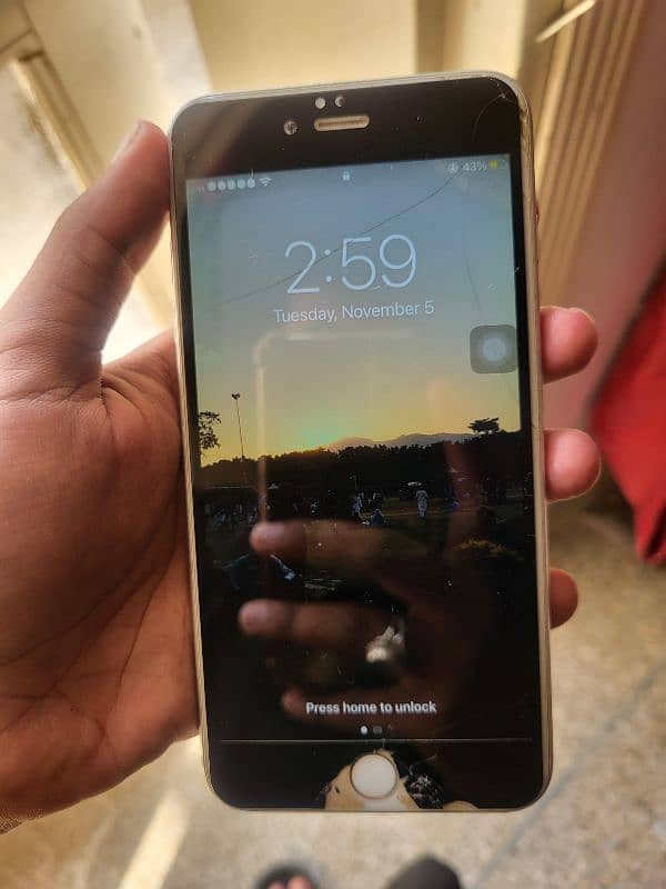 iphone for sale in new condition 2