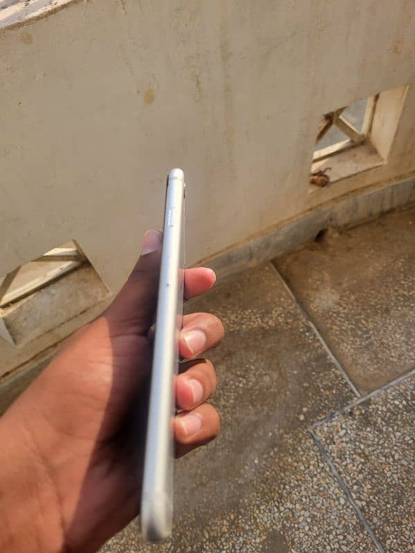 iphone for sale in new condition 4