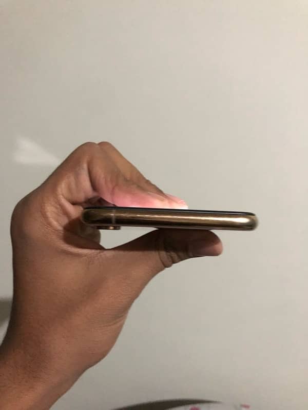 iPhone XS Max 64GB 6