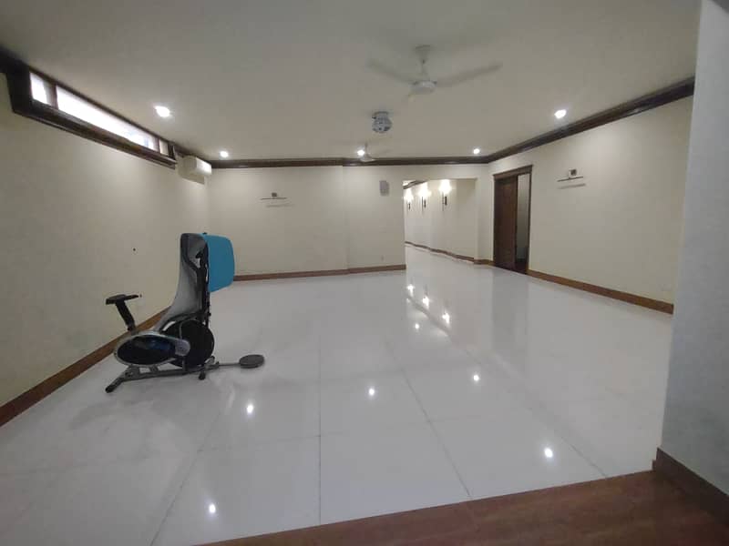 Stunning 1000 Yards Semi Furnished Bungalow is Available For Rent 31