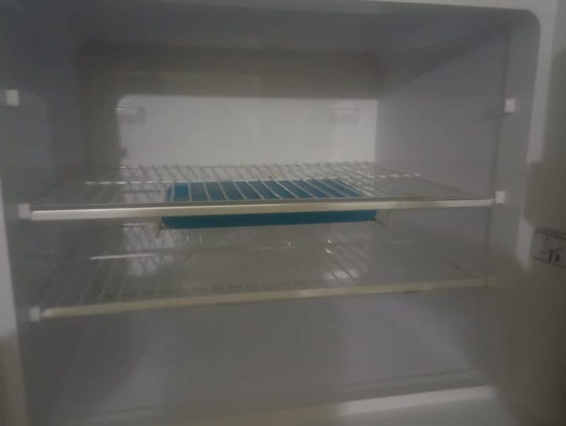 Dawlance Refrigerator in almost new 0