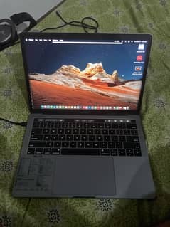 MacBook Pro 13 inch 2019