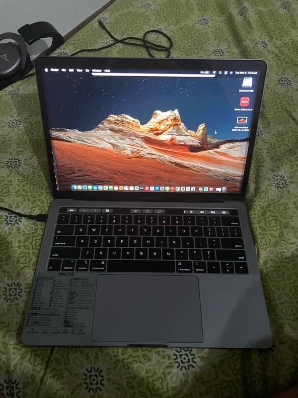 MacBook Pro 13 inch 2019 0