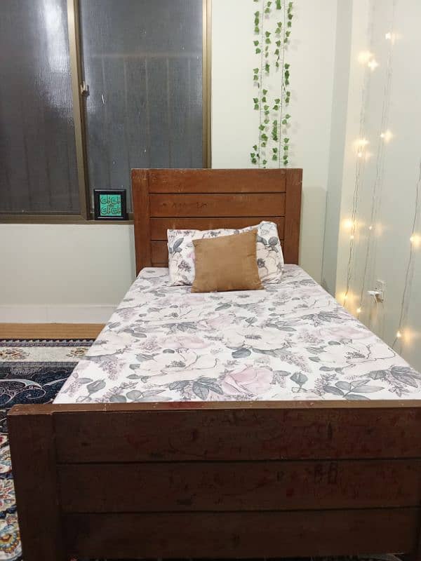 Single bed with mattress 3