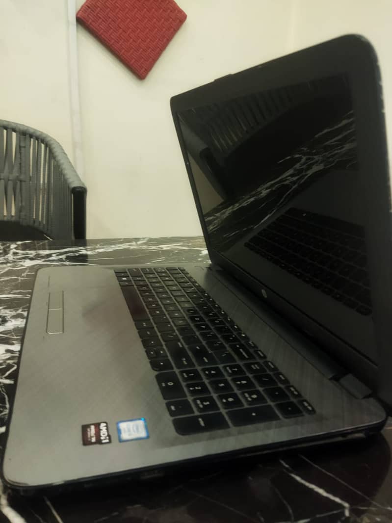 HP Notebook i5 6th Gen 8gb ram 256gb SSD 2gb AMD Redeon R5 Dedicated 2