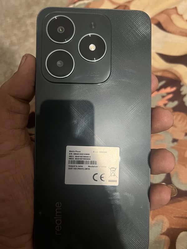 Realme C61 6/128 2