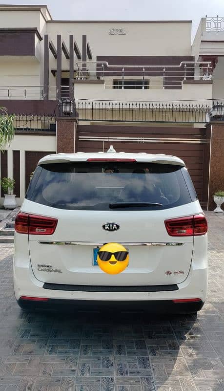 KIA Grand Carnival 2018 7