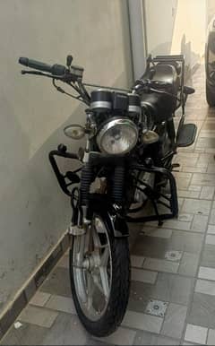 Like brand new Suzuki GS 150 Bike for Sale