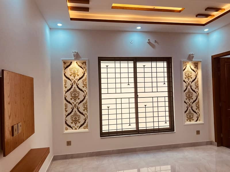 10 Marla Brand new spanish style luxery double storey stylish house vip available for sale in wapdatown lahore with original pics by fast property services 32