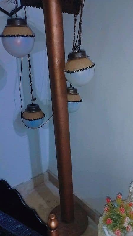 Floor lamp with multi lights 3