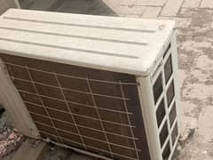 1 ton gree ac very good condition in Multan only 2 seasons used