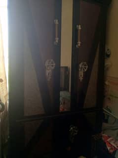 Steel almari wardrobe (Only serious people)