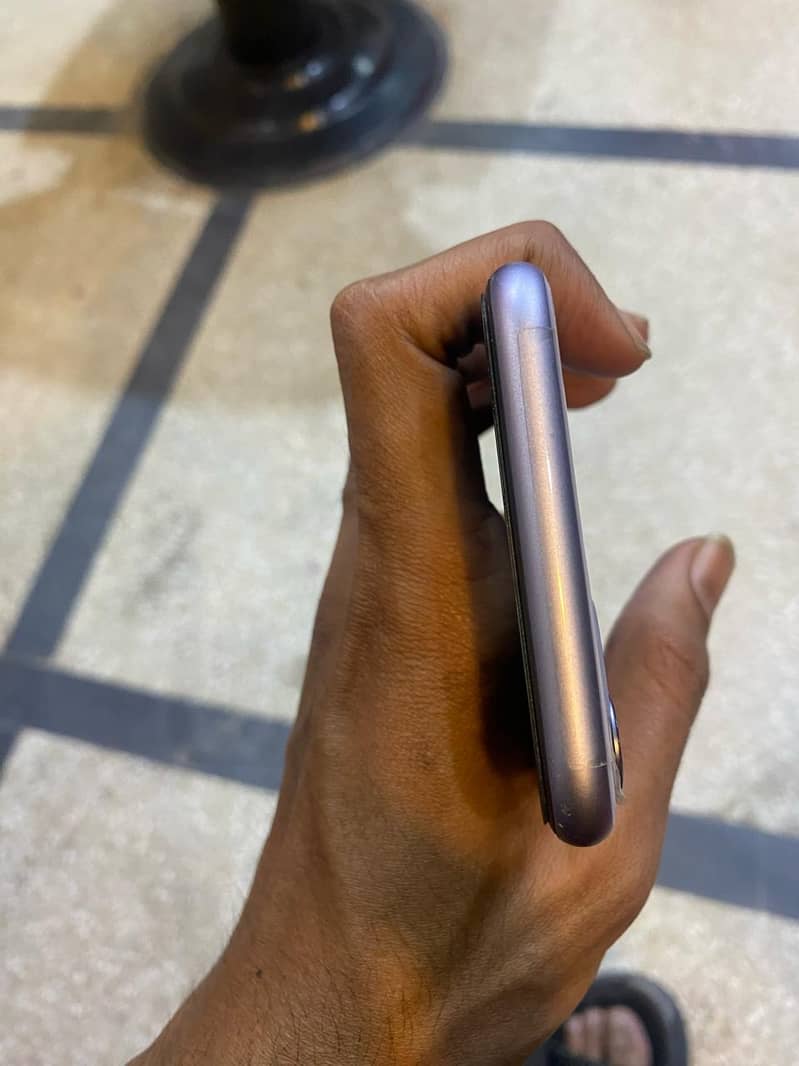 Iphone 11 purple colour 5