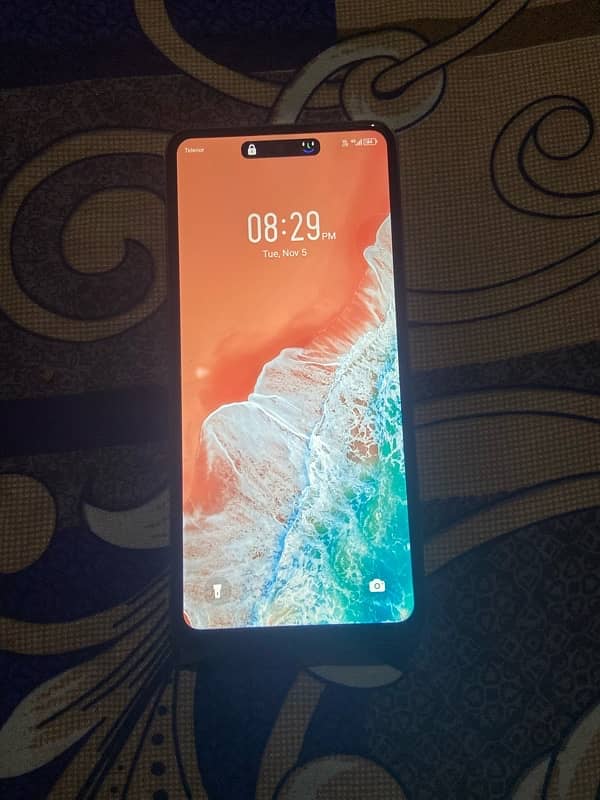 infinix HOT 40i 8+8GB RAM 128GB 90HZ 32MP Front camera 2