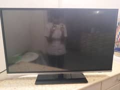 HAAS Smart LED TV