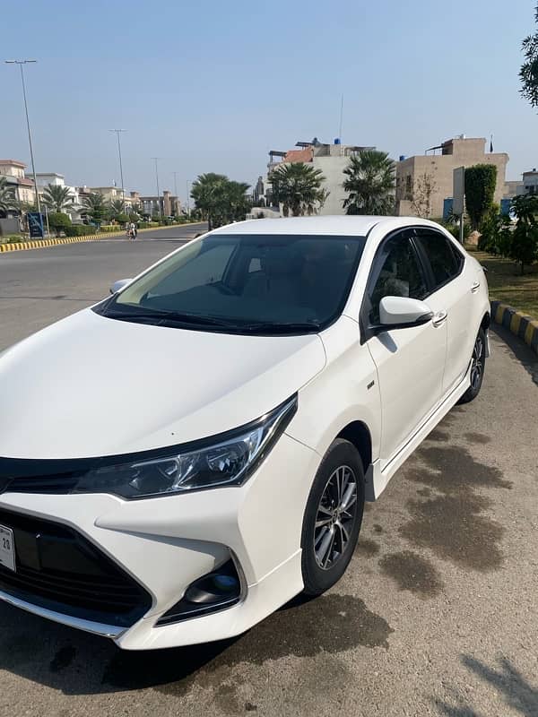 Toyota Corolla GLI 2020 Auto super white 4