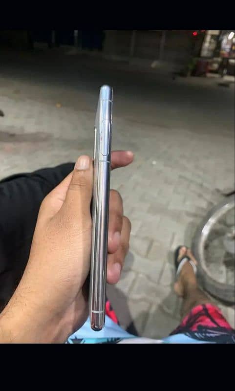 Sony Xperia 5 6/64 PTA approved water proof 03424176237whatsapp 3