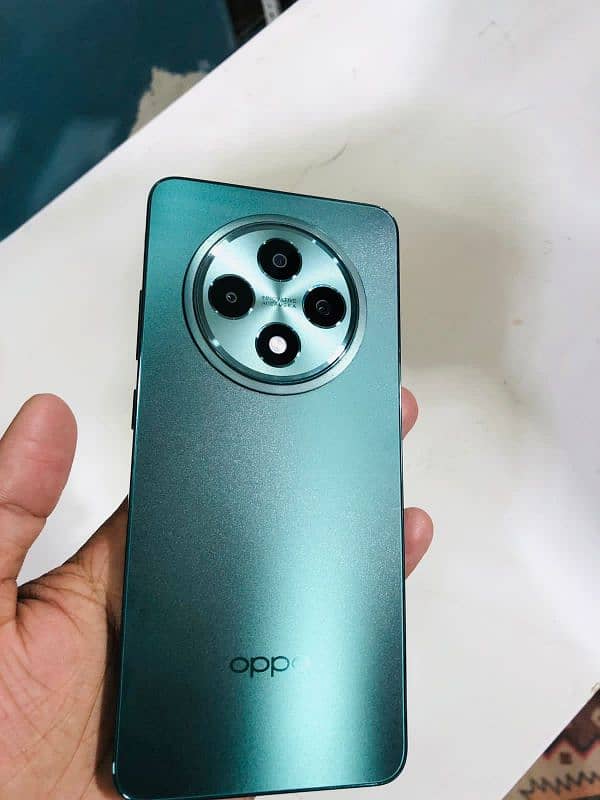 oppo reno 12f 5G 1