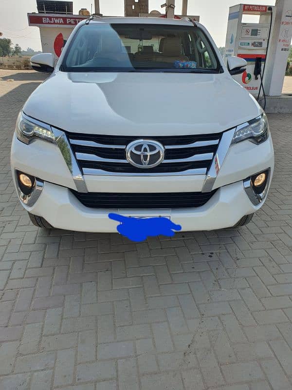 Toyota Fortuner V 2017 0