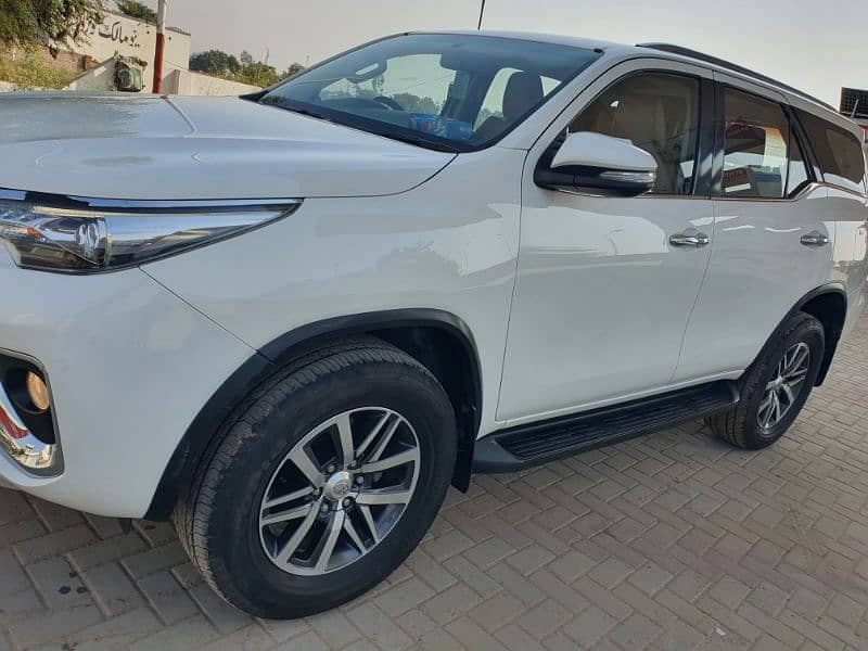 Toyota Fortuner V 2017 2