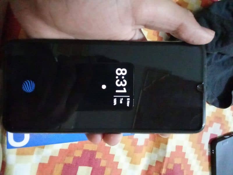 vivo y73 8+4 128 gb with box and original charger 2