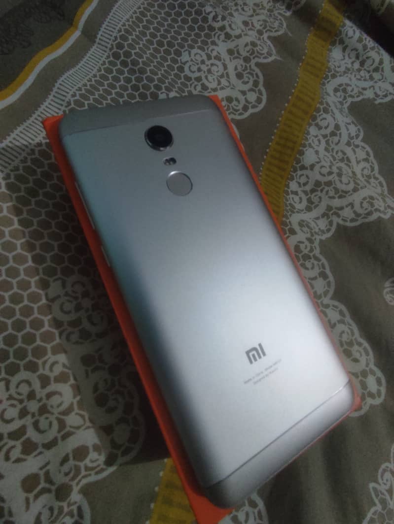 Redmi 5 plus 04/64 2