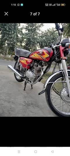 Honda 125 Red Color