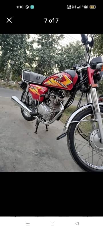 Honda 125 Red Color 0