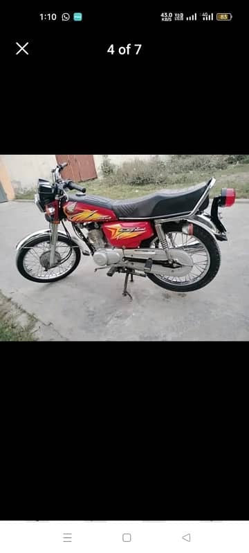 Honda 125 Red Color 3