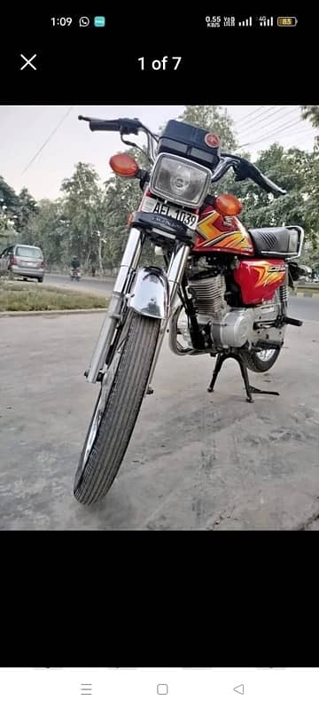 Honda 125 Red Color 6