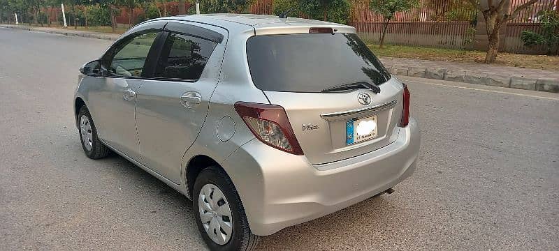 Toyota Vitz 2014 3