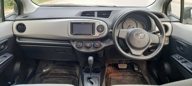 Toyota Vitz 2014 13