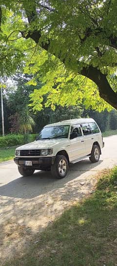 Mitsubishi Pajero 2001 v6 GLS